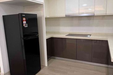 Royalle Condominium @ North Kiara