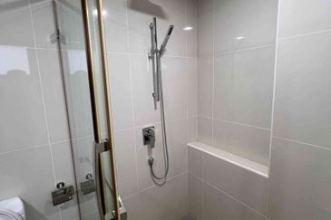 Royalle Condominium @ North Kiara