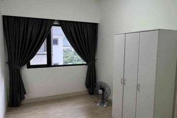 Royalle Condominium @ North Kiara