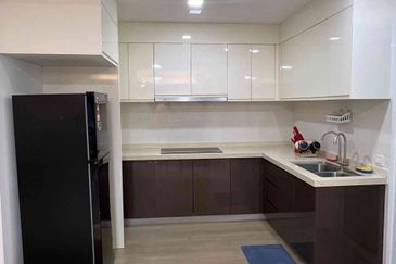 Royalle Condominium @ North Kiara