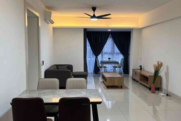 Royalle Condominium @ North Kiara