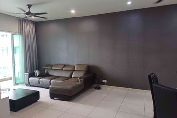 Royal Regent Sri Putramas III