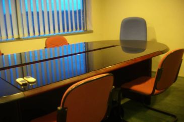 Leisure Commerce Square