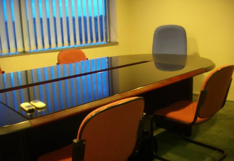 Leisure Commerce Square