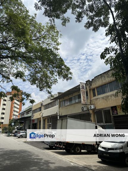 Kepong Sri Ehsan 1.5-sty Factory, 2 Adjoining Unit, End Lot, Ample Parking, Prime Area, Selangor, Sungai Buloh
