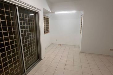 Avelon Tower @ Plaza Medan Putra