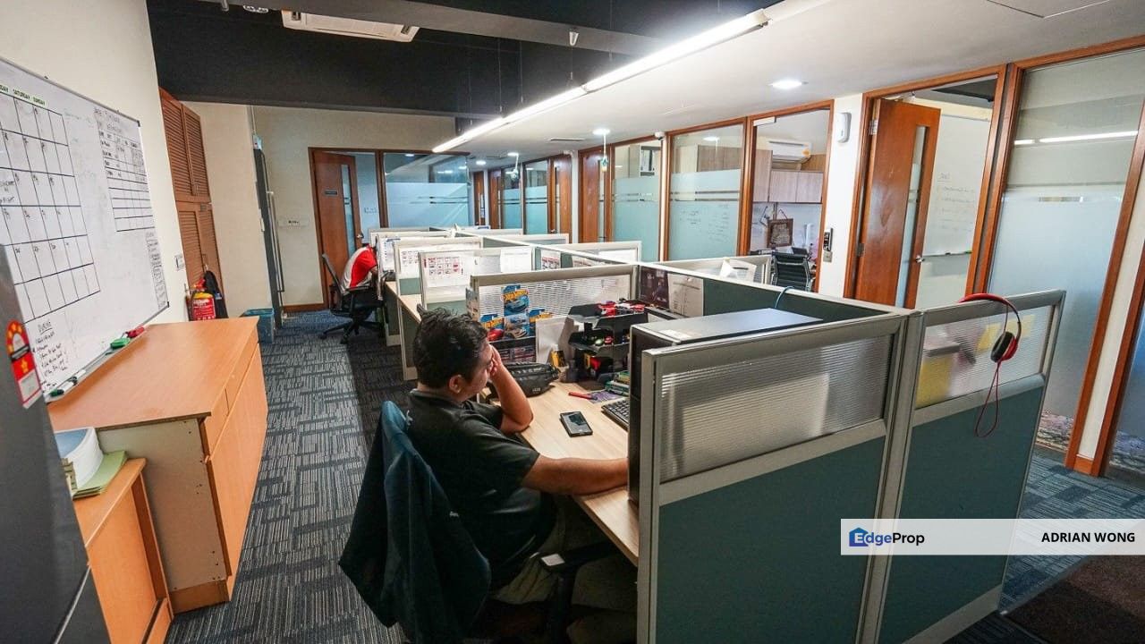 Office Bandar Puchong Jaya, 2500sqft, View & Move in Anytime, Selangor, Puchong