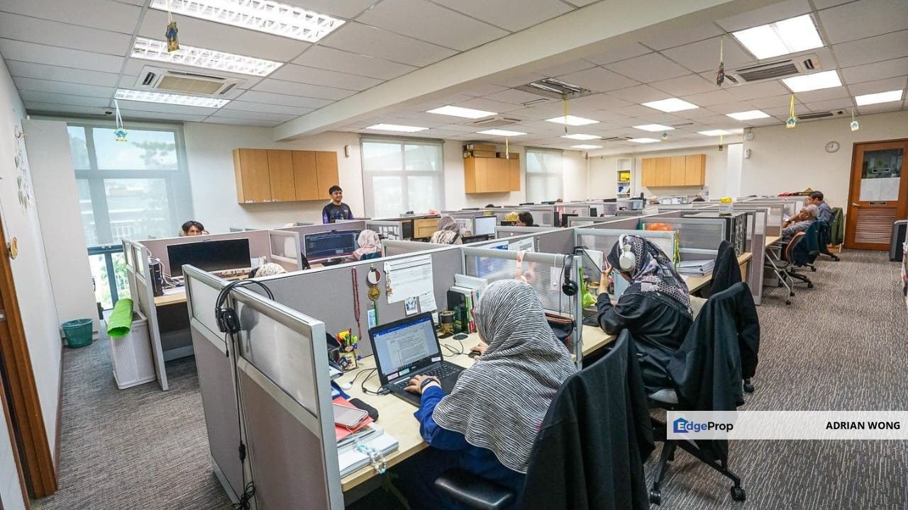 Bandar Puchong Jaya, 2nd sty, Corner, Full Furnished, View & Move in Condition, Selangor, Puchong