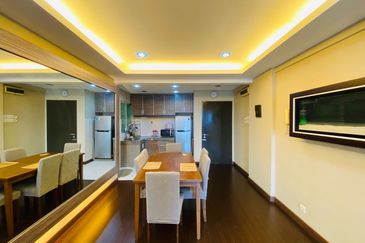 First Residence (Residensi Unggul)