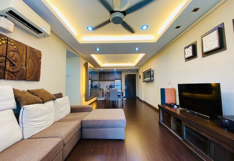 First Residence (Residensi Unggul)