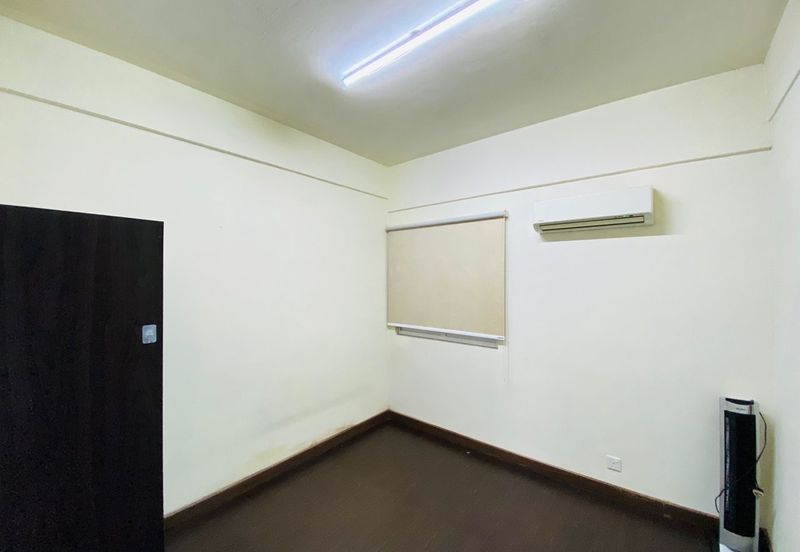 First Residence (Residensi Unggul)