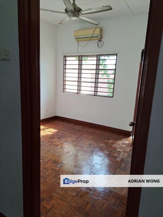 Shah Alam, Denai Alam 2-sty, 22x75, Freehold, Slightly Renovated, Build in Auto Gate. , Selangor, Shah Alam