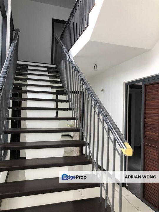 Elmina East Tiana Twin Bungalow, FREEHOLD, 90x55, Modern Renovation, Full Furnished, Near Subang Airport., Selangor, Shah Alam