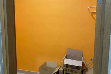 Royal Regent Sri Putramas III