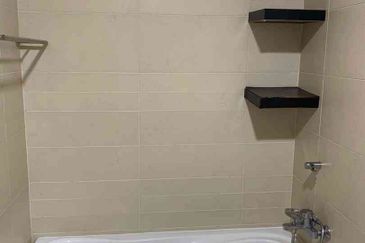 Royal Regent Sri Putramas III