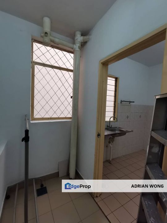 Puncak Damansara, Low Floor, Facing Outside, Full Loan, Low Downpayment, Near 1 Utama & Centrepoint, Next to LRT 3 Station, Selangor, Kayu Ara