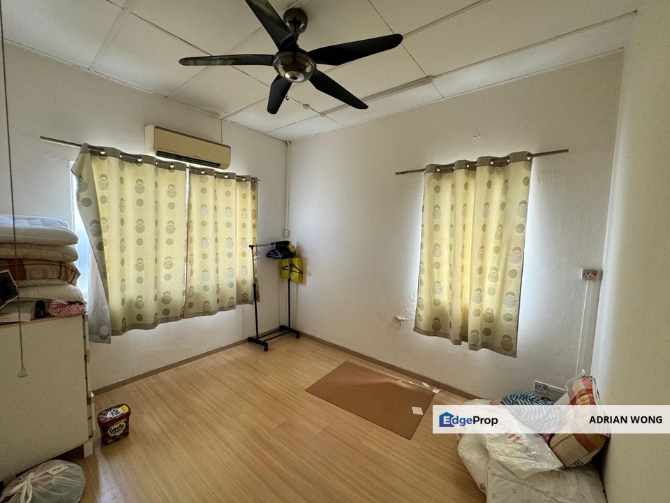 Lily & Rose, Renovated, High Floor, Walking Distance to SJK (c) Yuk Chai, Near to Kelana Jaya LRT Station, Selangor, Petaling Jaya