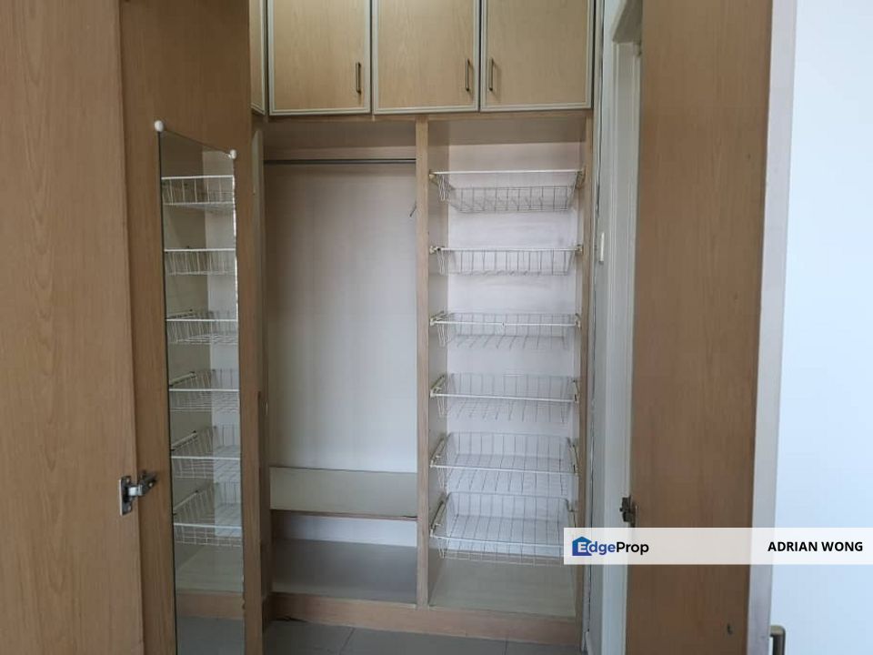 Kelana Puteri, 2 Carparks, Corner High Floor, Renovated, Walking Distance to LRT3, near Paradigm Mall, Easy Access via Major Highway., Selangor, Kelana Jaya