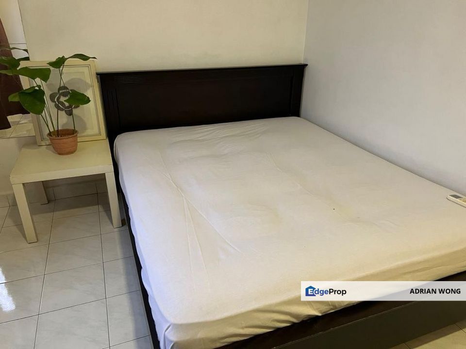 Kelana Puteri, 1 Carparks, Middle Floor, Renovated, Walking Distance to LRT3, near Paradigm Mall, Easy Access via Major Highway., Selangor, Kelana Jaya