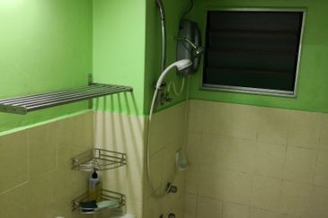 Bayu Puteri Apartment