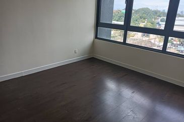 Pandora @ Tropicana Metropark