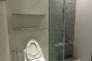 Six Ceylon (6 Ceylon)