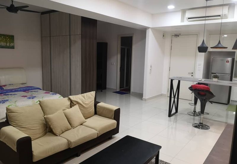 Pandora @ Tropicana Metropark