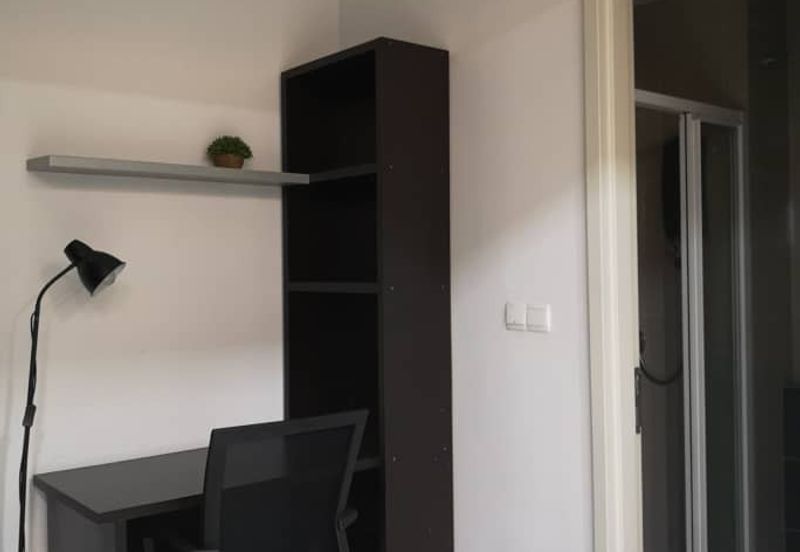 Pandora @ Tropicana Metropark