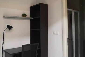 Pandora @ Tropicana Metropark