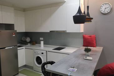 Pandora @ Tropicana Metropark