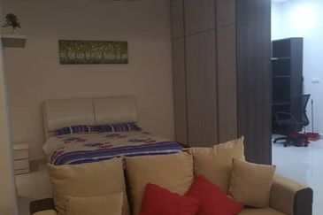 Pandora @ Tropicana Metropark