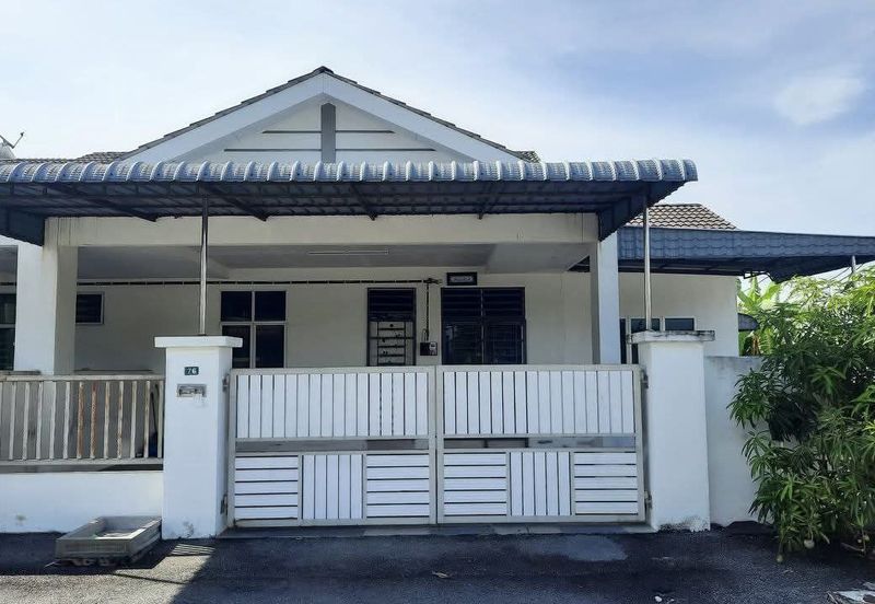 Panorama Lapangan Perdana