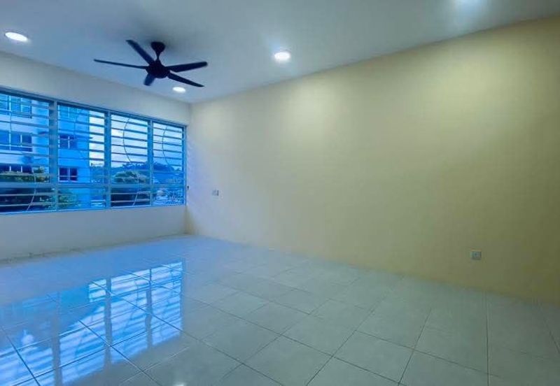 D'Aman Residences, Meru