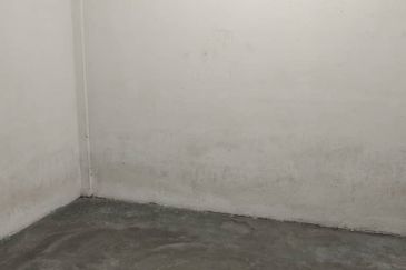 Panorama Lapangan Perdana Flat