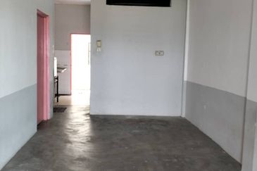 Panorama Lapangan Perdana Flat