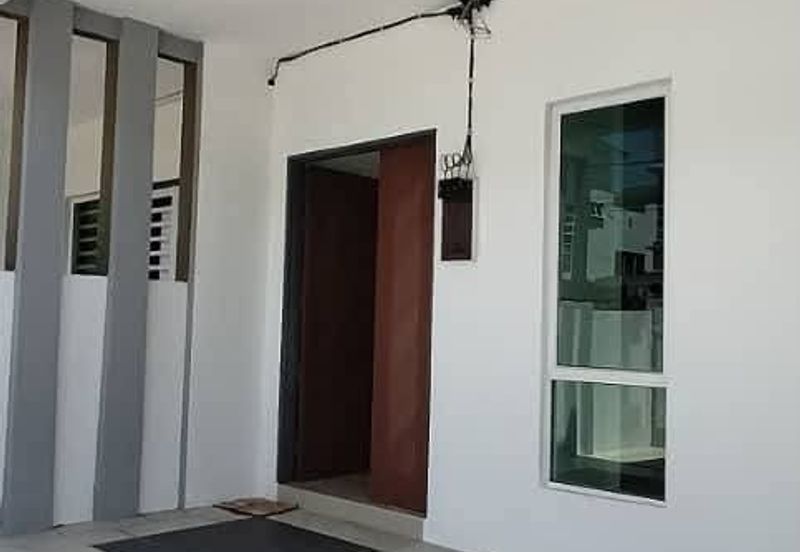 SEMI D DOUBLE STOREY FOR SALE LOCATED AT BATU GAJAH 