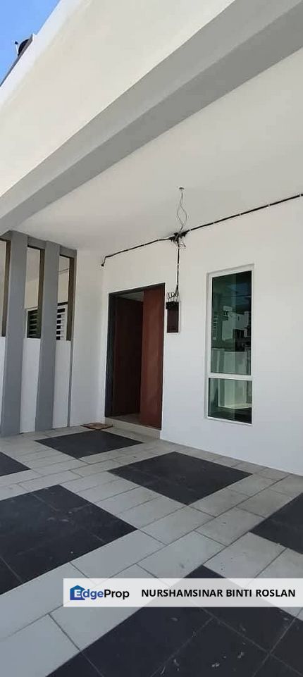 SEMI D DOUBLE STOREY FOR SALE LOCATED AT BATU GAJAH , Perak, Batu Gajah