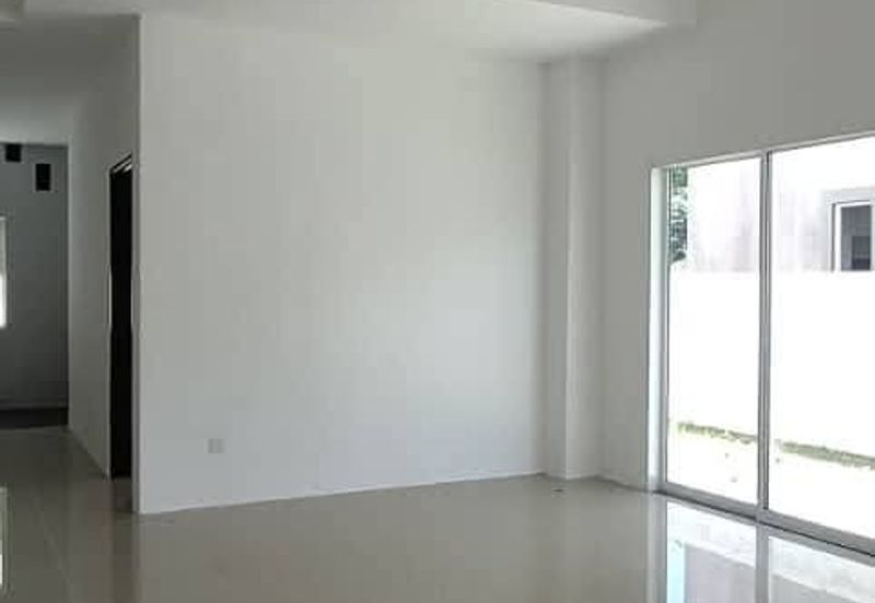 SEMI D DOUBLE STOREY FOR SALE LOCATED AT BATU GAJAH 