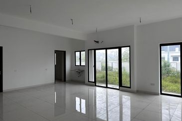 Reesia Elmina Garden