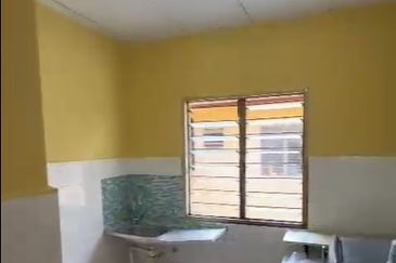 Flat PKNS, Seksyen 7