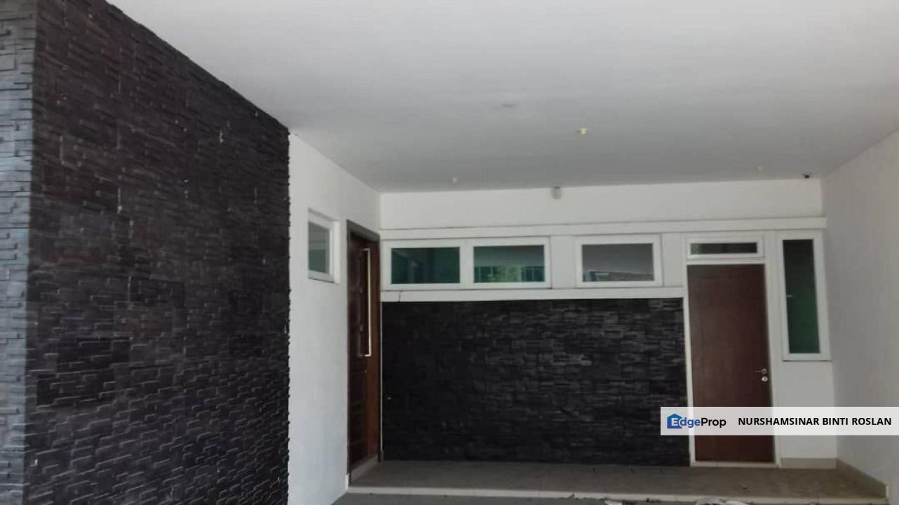 3 Storey Superlink House For Sale, Selangor, Bukit Jelutong