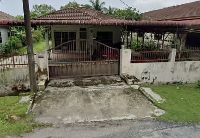 Banglo Setingkat For Sale