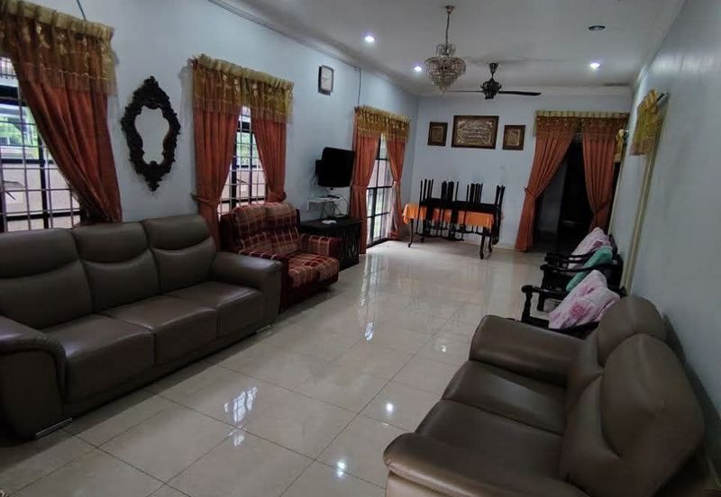 Banglo Setingkat For Sale