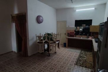 Banglo Setingkat For Sale