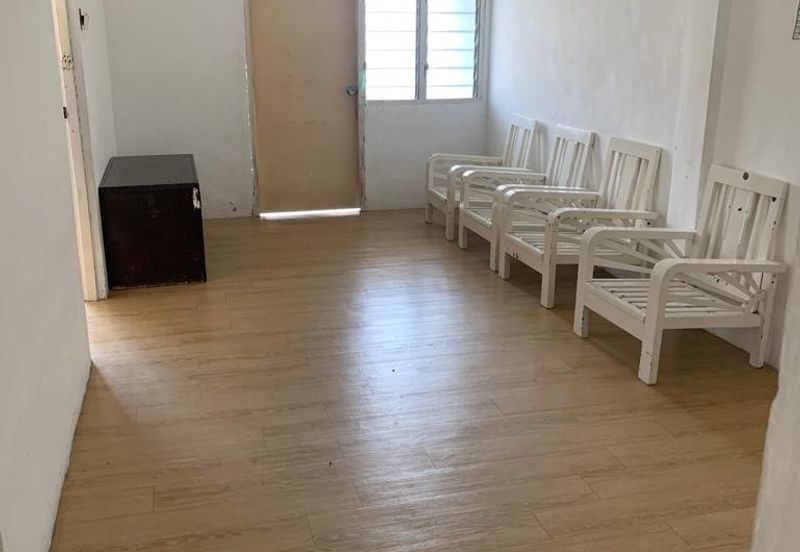 Panorama Lapangan Perdana Flat