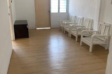 Panorama Lapangan Perdana Flat