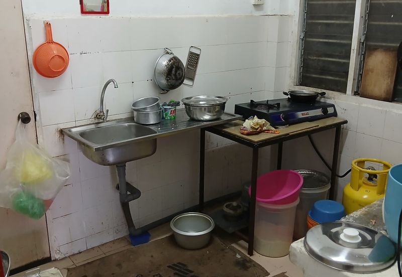 Panorama Lapangan Perdana Flat