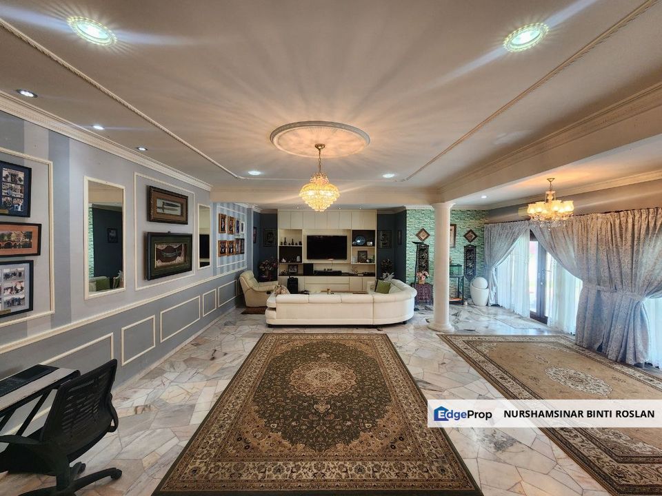 Price Reduce Bungalow with Swimming Pool For Sale, Selangor, Shah Alam