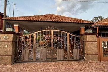 Fully Furnished House For Sale Near The River