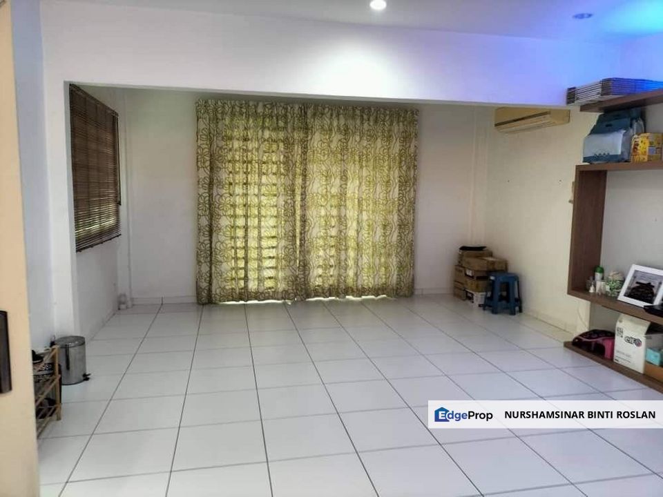 Corner Lot House Open Facing Suitable for Big Family, Perak, Ipoh